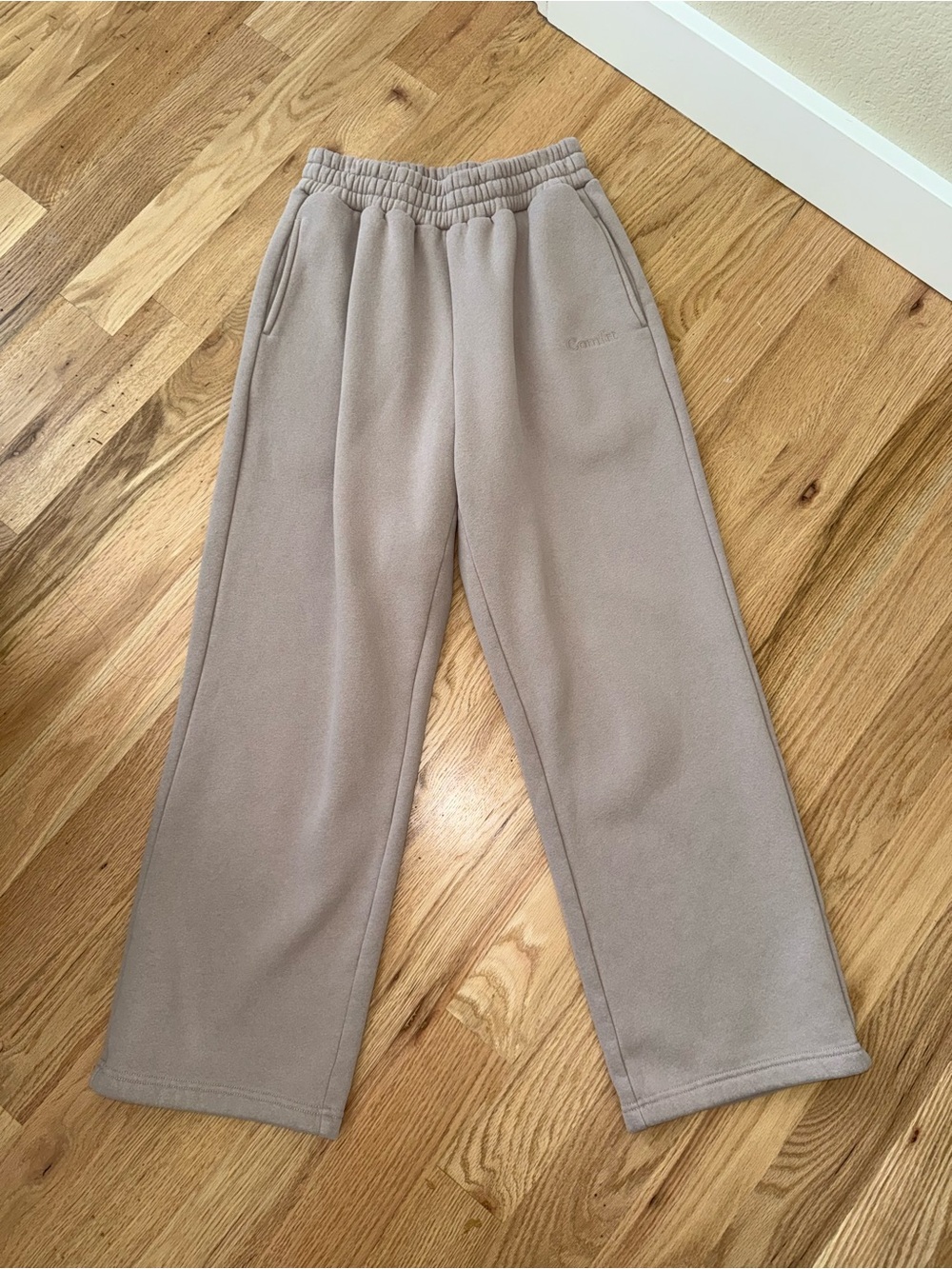 Comfrt Straight Leg Sweatpants Cozy Neutral Medium